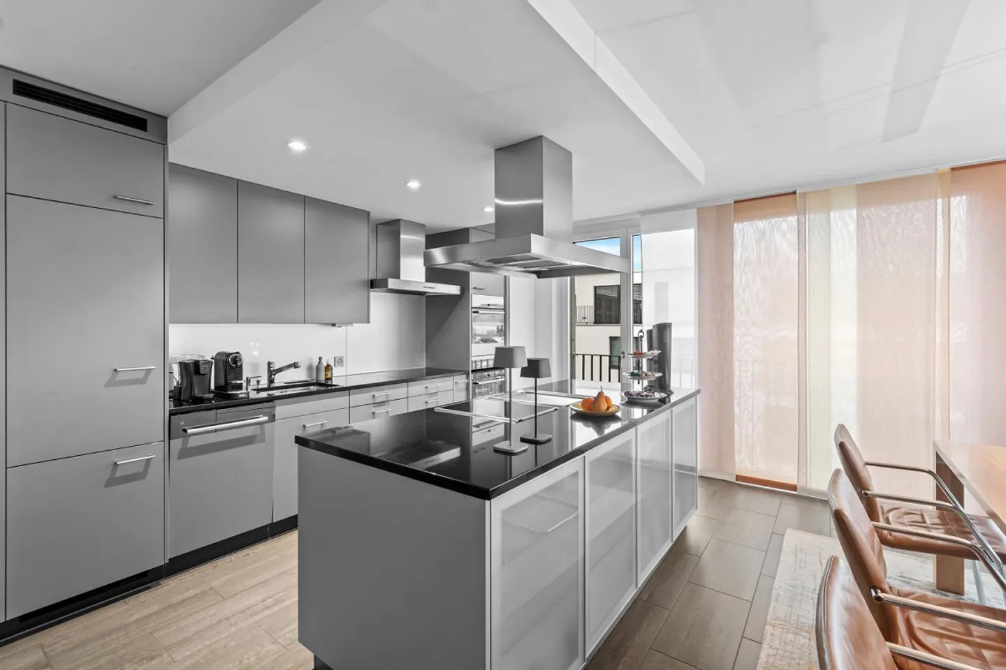 Sunny Living with Lake View - Photo 5 of 13