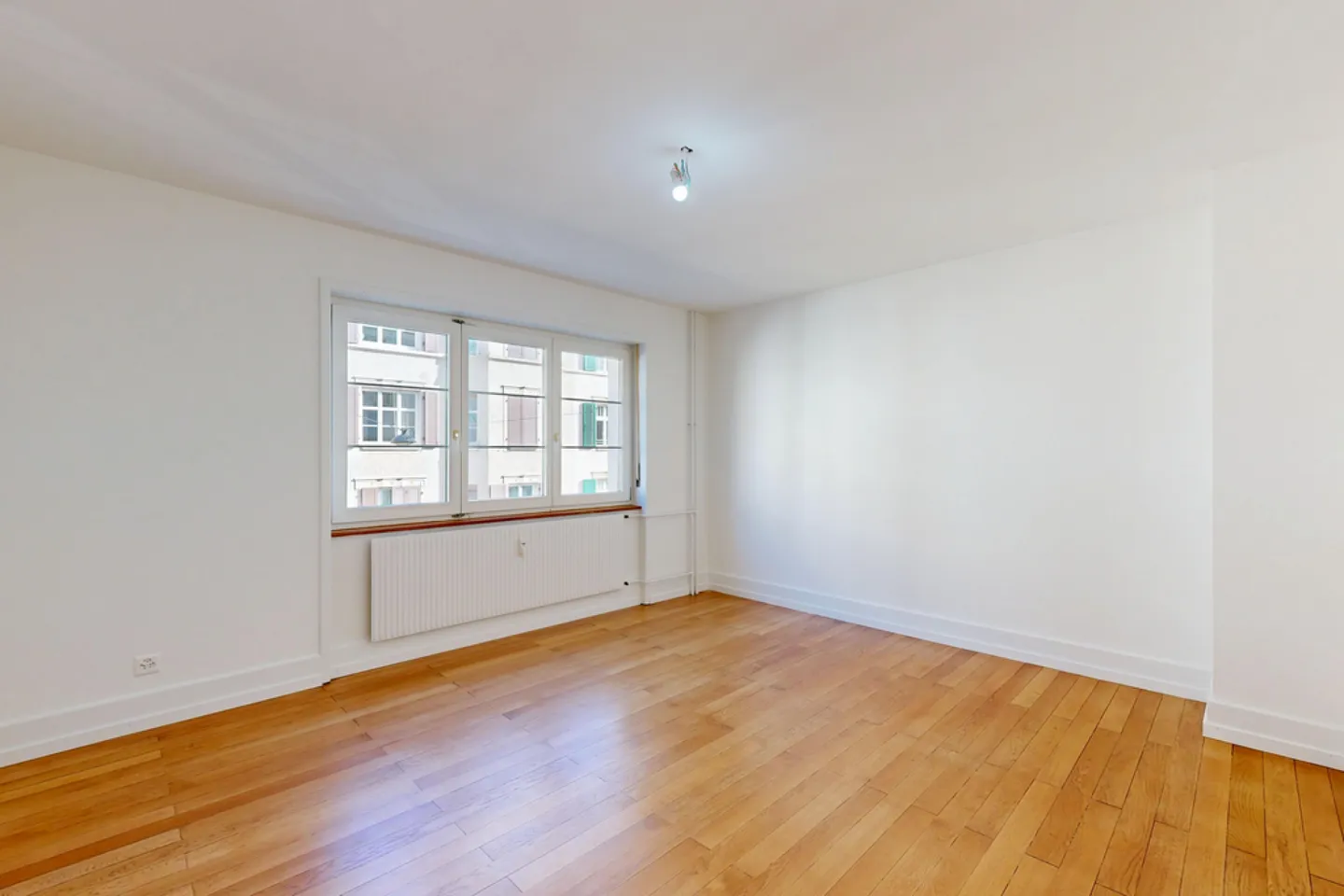 Apartment for rent - Photo 7 of 9
