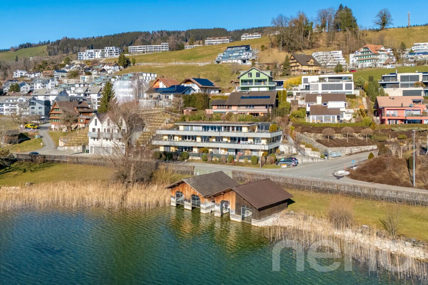 Vista panoramica sul lago, standard Minergie, concetto a un livello - Foto 1 di 12