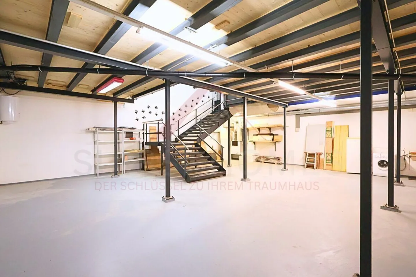 Proprietà residenziale e commerciale a Thörishaus - edificio atrio attraente con potenziale di utilizzo versatile - Foto 4 di 23