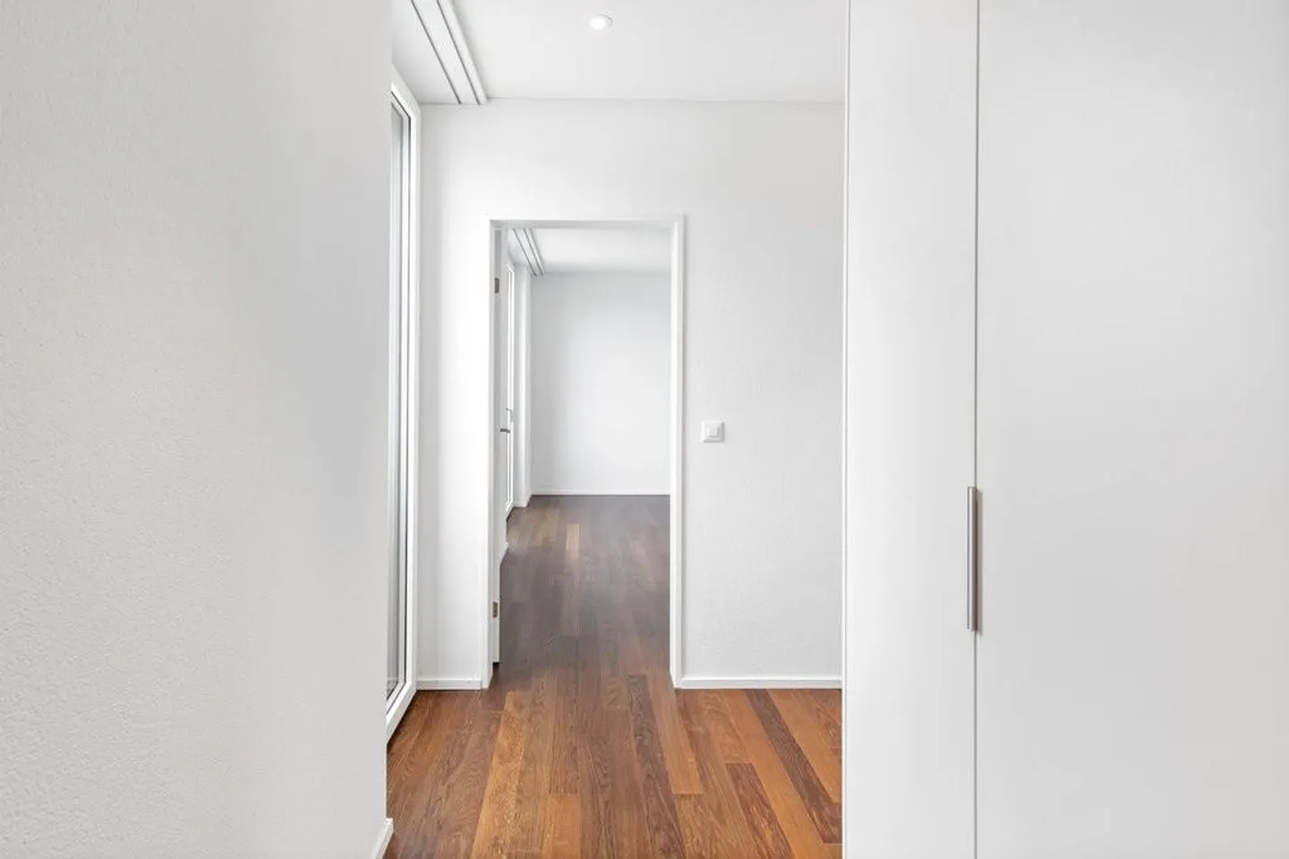 Central, modern, close to nature - Photo 6 of 11