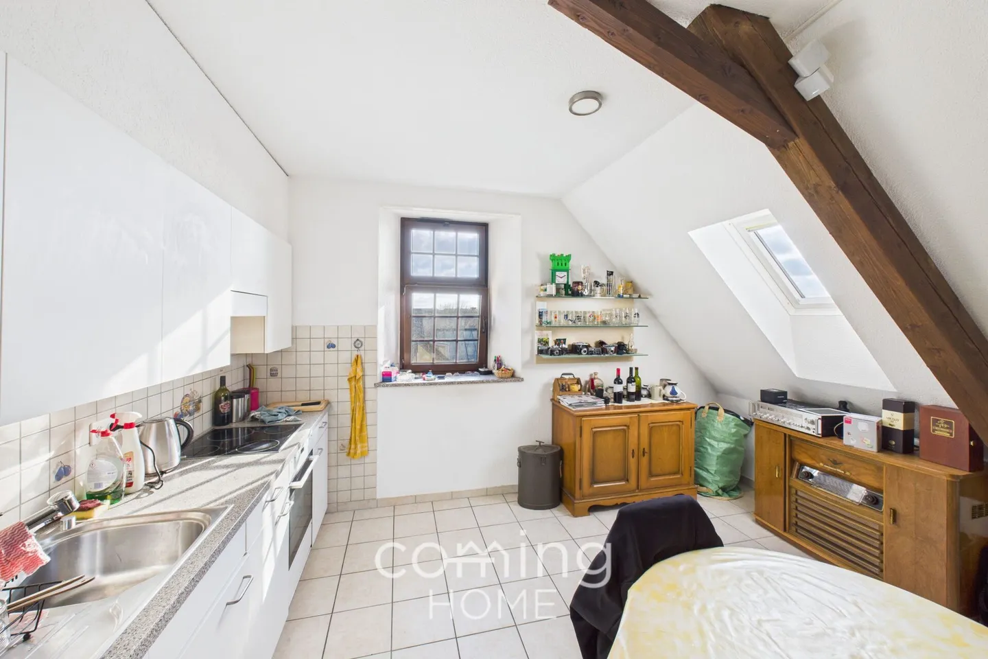 Vivre sous le toit - Appartement de 4,5 pièces à Oensingen avec valeur ajoutée - Photo 4 sur 15