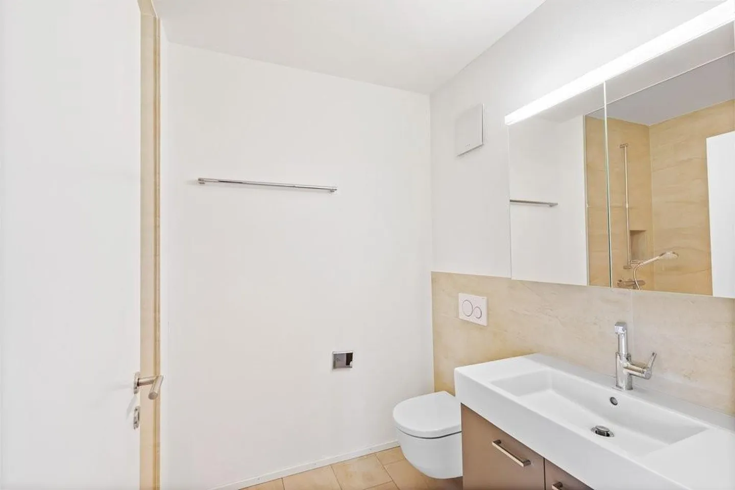 Central, modern, close to nature - Photo 7 of 11