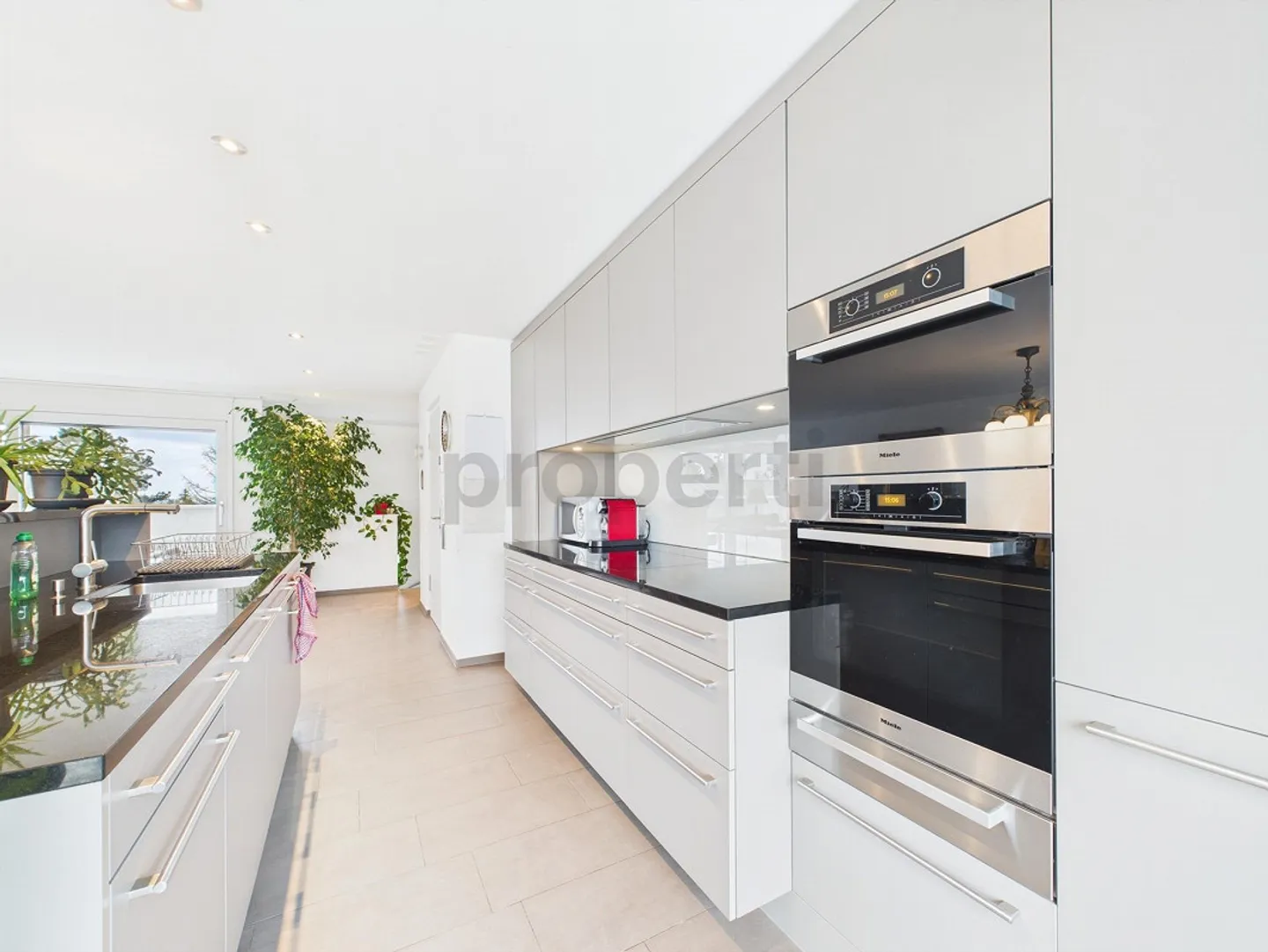 Appartamento attico moderno di 5,5 stanze a Binningen, Canton BL - Unico... - Foto 4 di 14