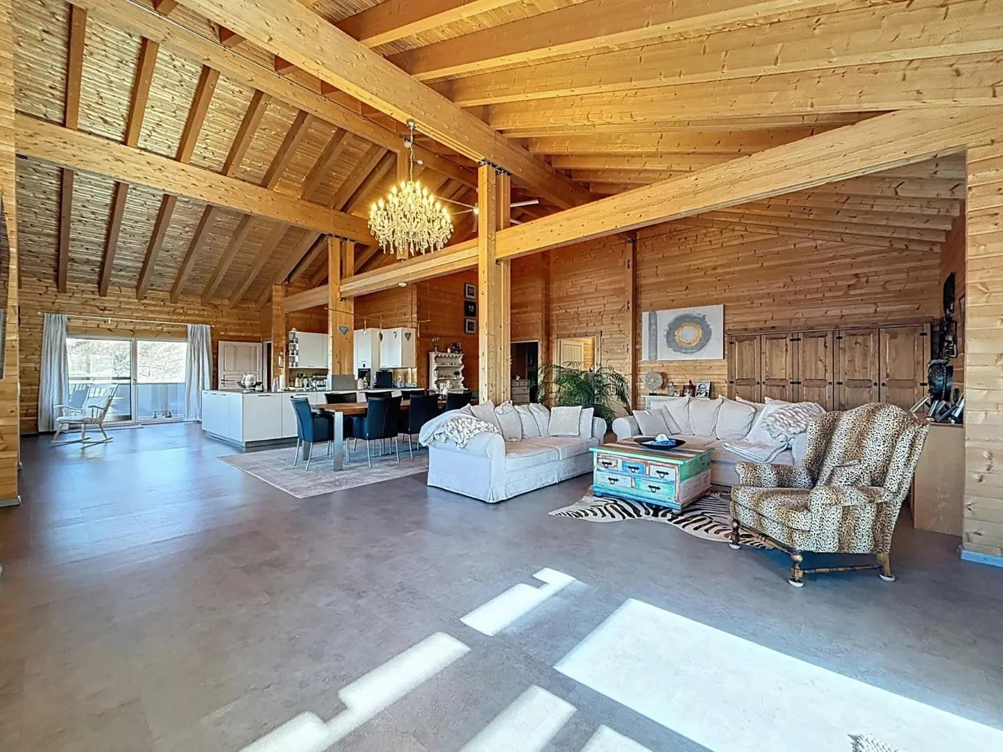 Luxuriöses Chalet mit Panoramablick - Foto 1 von 13