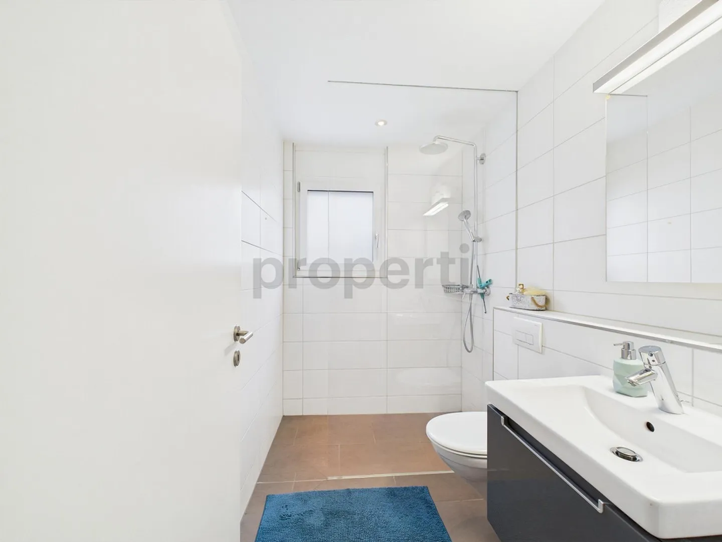 Appartamento attico moderno di 5,5 stanze a Binningen, Canton BL - Unico... - Foto 12 di 14