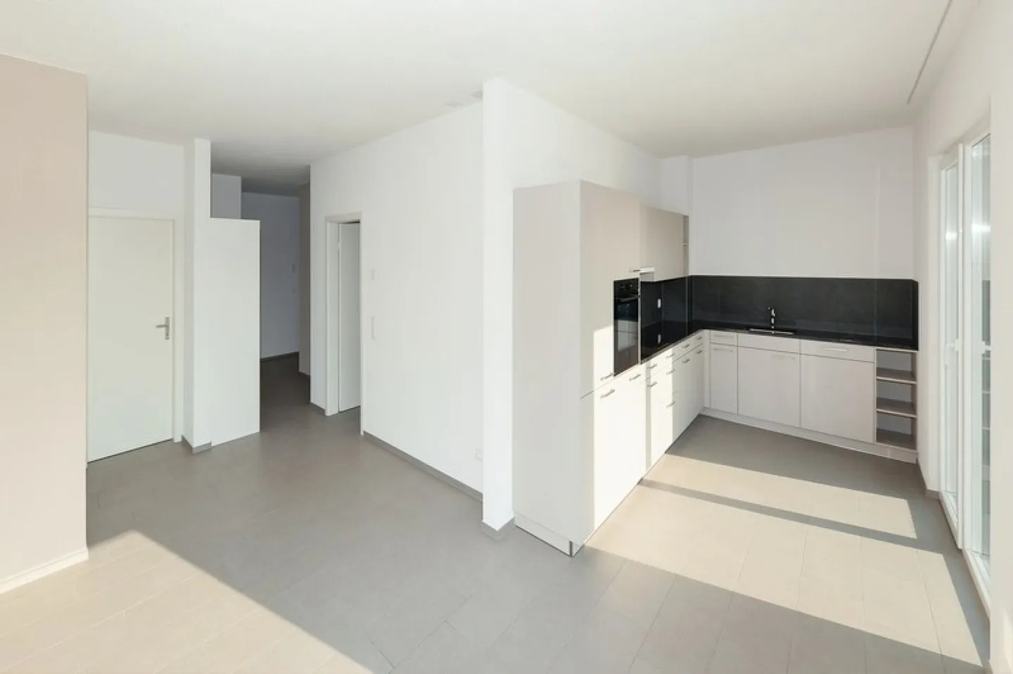 Appartamento attico sensazionale di 3 1/2 stanze - Foto 3 di 12