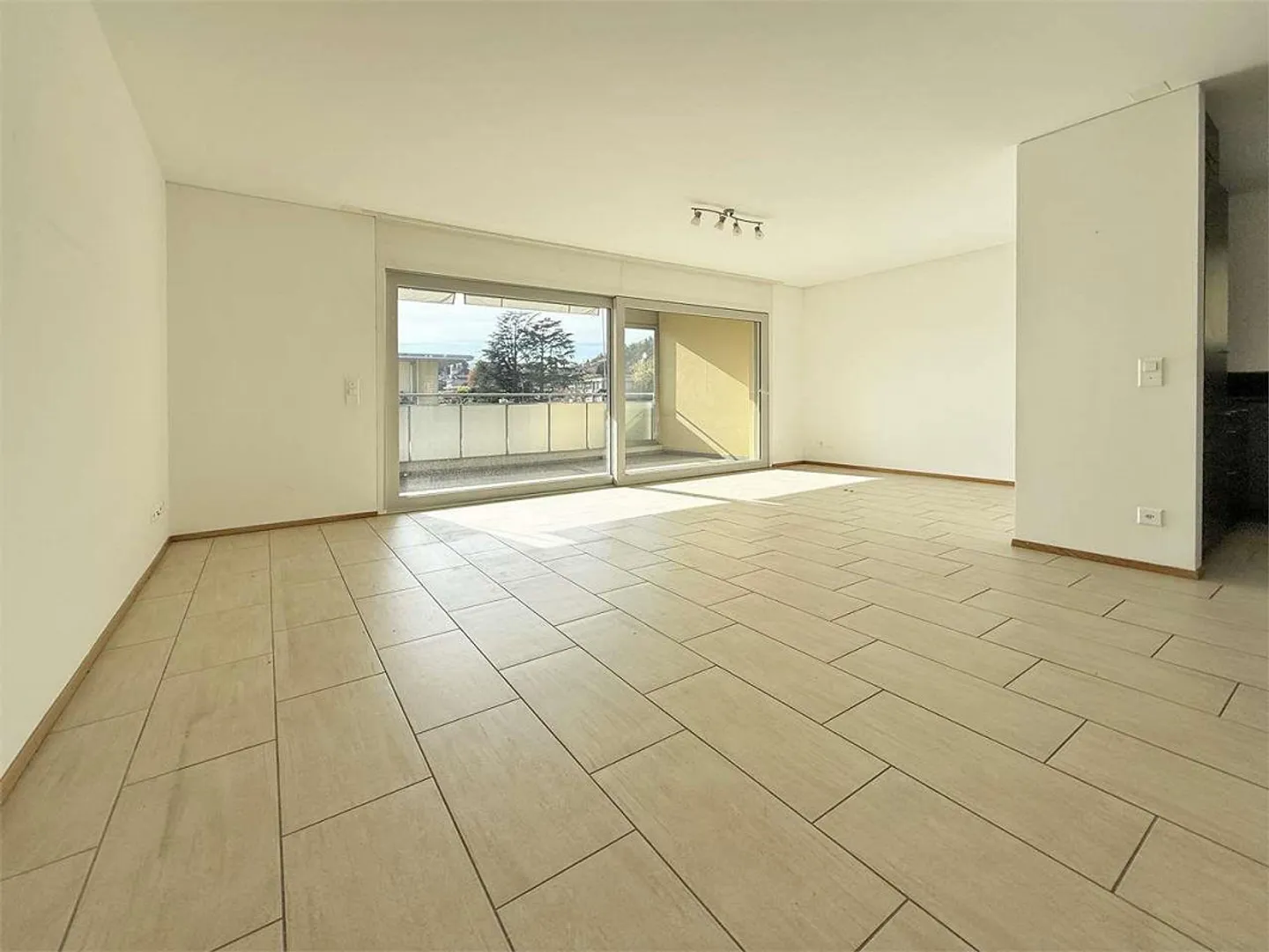 Appartamento 3.5 locali ad Agno - moderno, spazioso e con doppio balcone - Foto 1 di 9