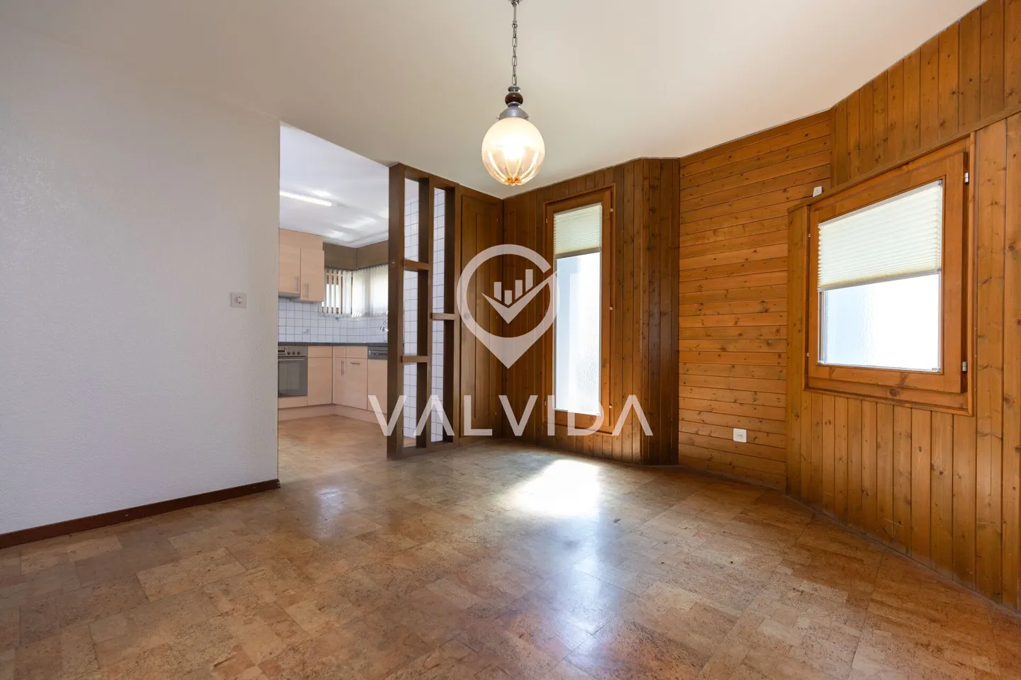 Maison individuelle attrayante avec un terrain généreux - Photo 8 sur 28