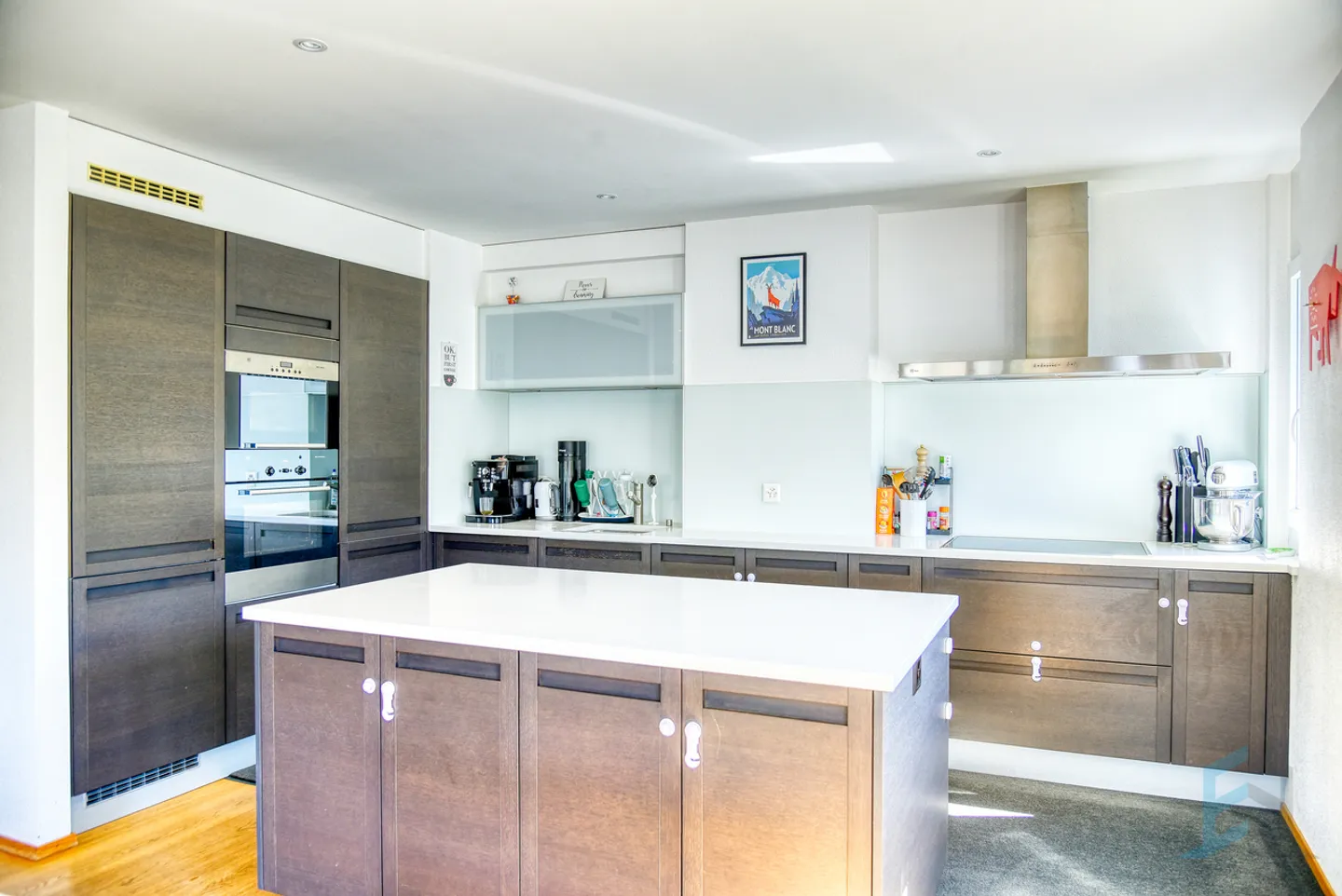 EXKLUSIV Splendid 4 ½-Zimmer-Wohnung mit geräumigem Balkon - Foto 4 von 15