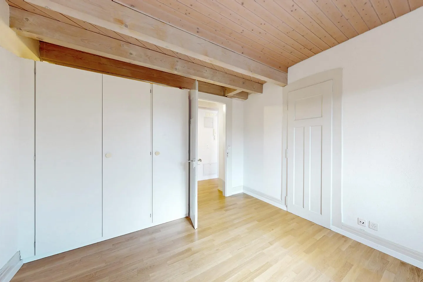 Moderne Wohnung mit Galerie - Foto 4 von 9