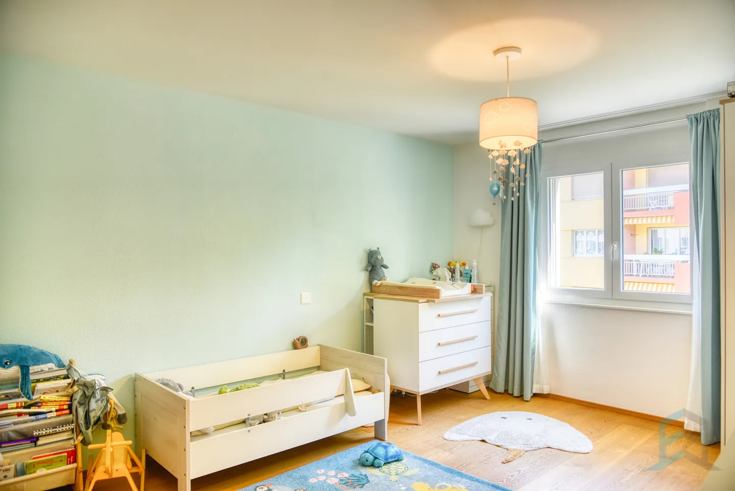 EXKLUSIV Splendid 4 ½-Zimmer-Wohnung mit geräumigem Balkon - Foto 7 von 15