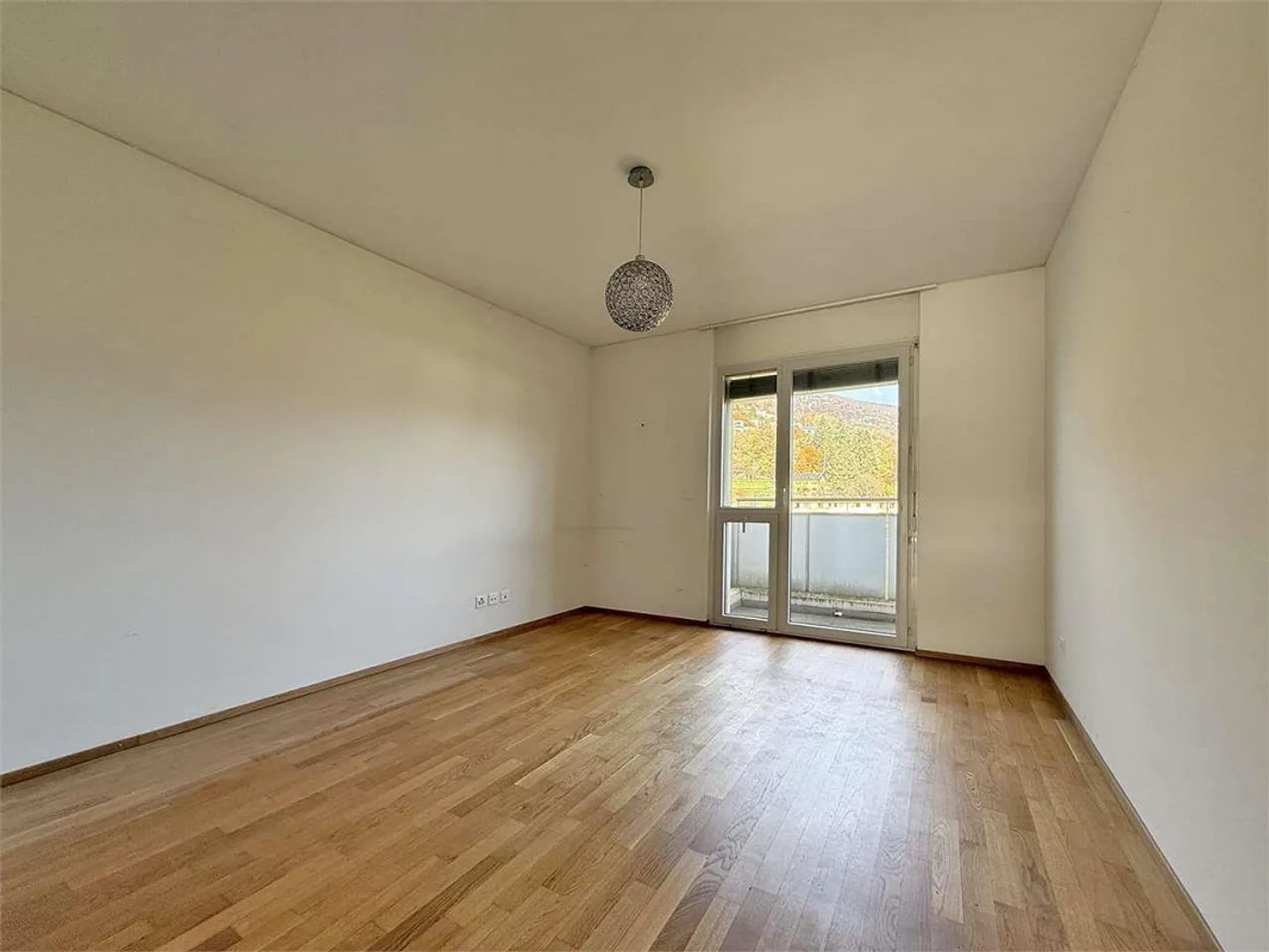 Appartamento 3.5 locali ad Agno - moderno, spazioso e con doppio balcone - Foto 5 di 9