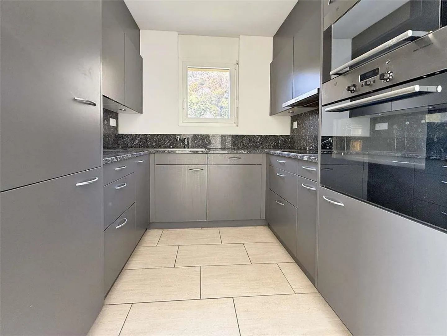 Appartamento 3.5 locali ad Agno - moderno, spazioso e con doppio balcone - Foto 3 di 9