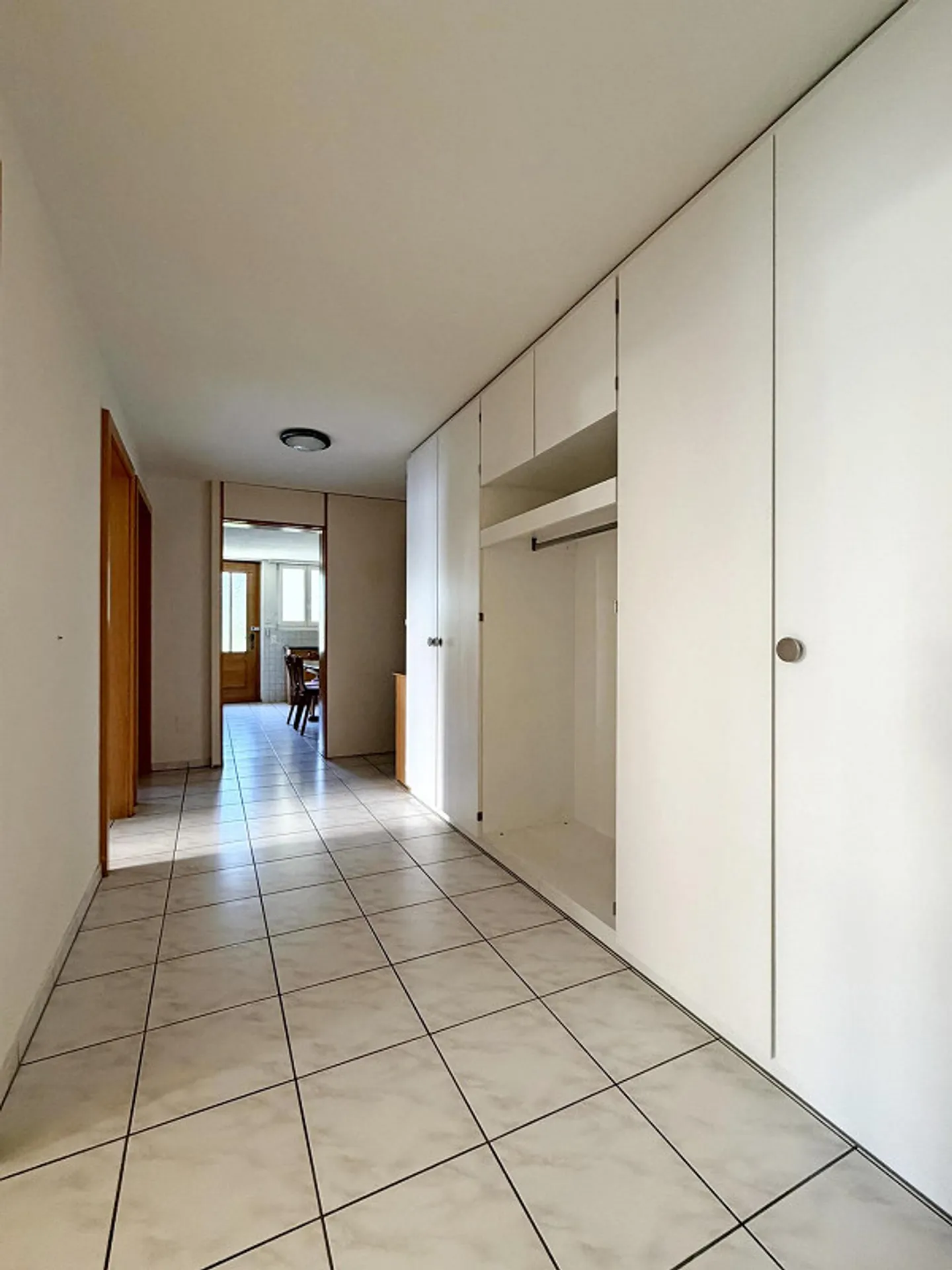 Opportunità attraente: casa bifamiliare in una posizione desiderabile a Triengen - Foto 4 di 16