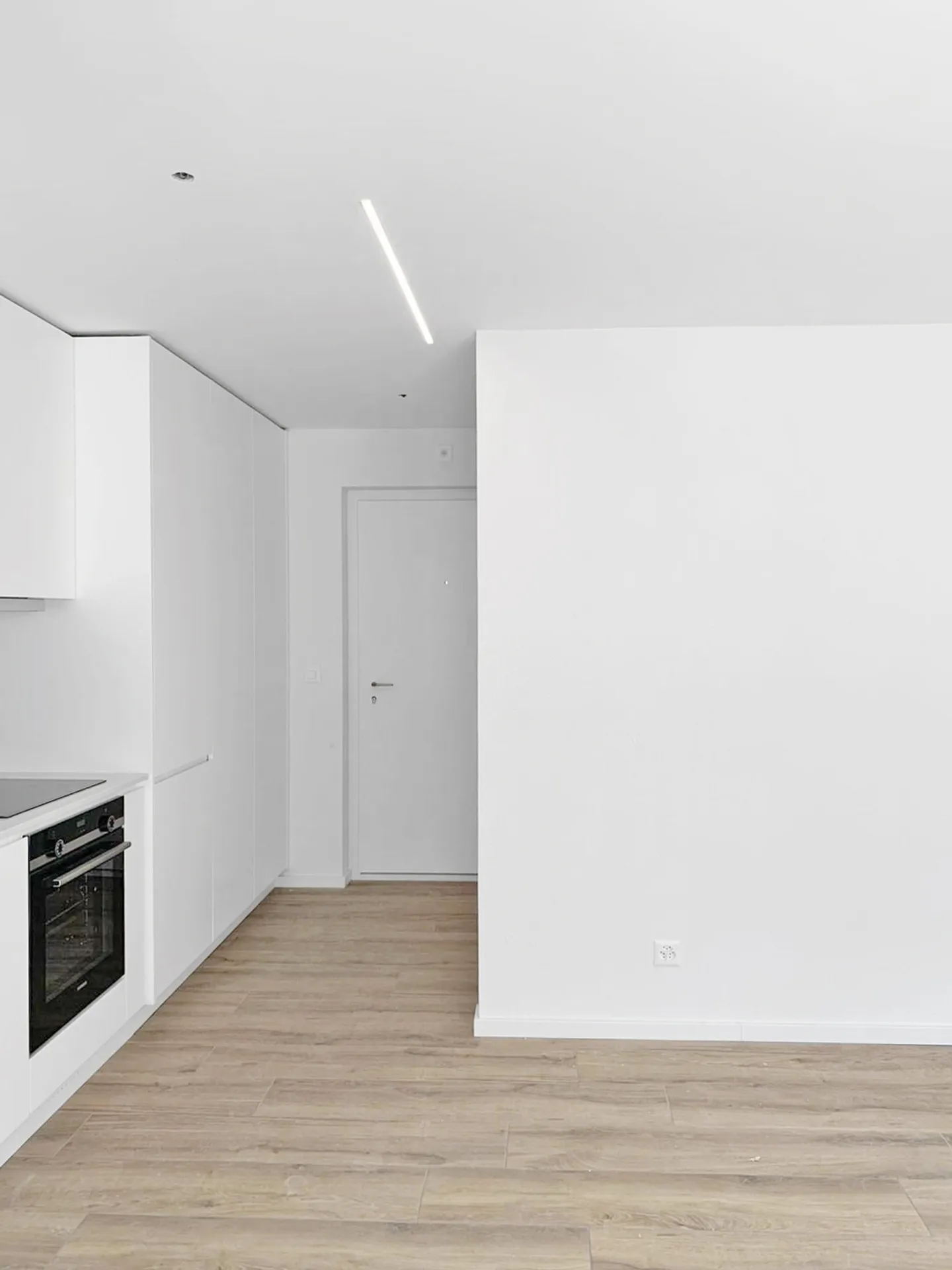 Magnifico studio moderno - Foto 2 di 3