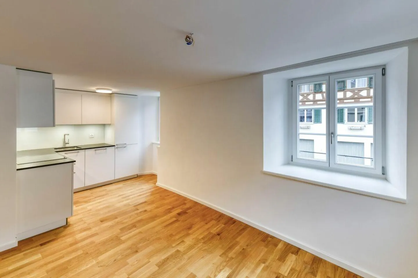 Renovierte 2.5-Zimmerwohnung - Foto 2 von 13