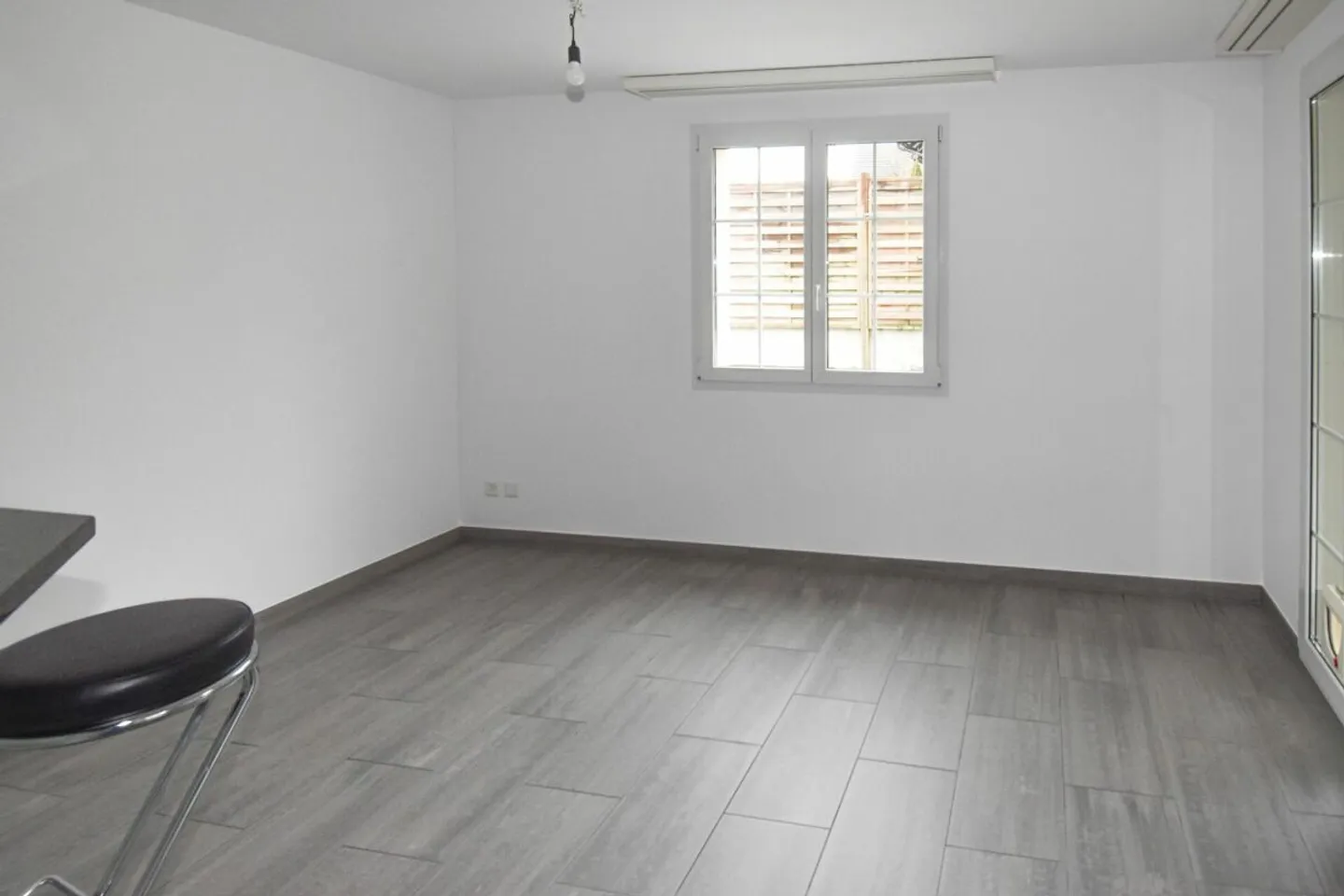 A Home to Arrive - Detached Single-Family House - Photo 6 of 23