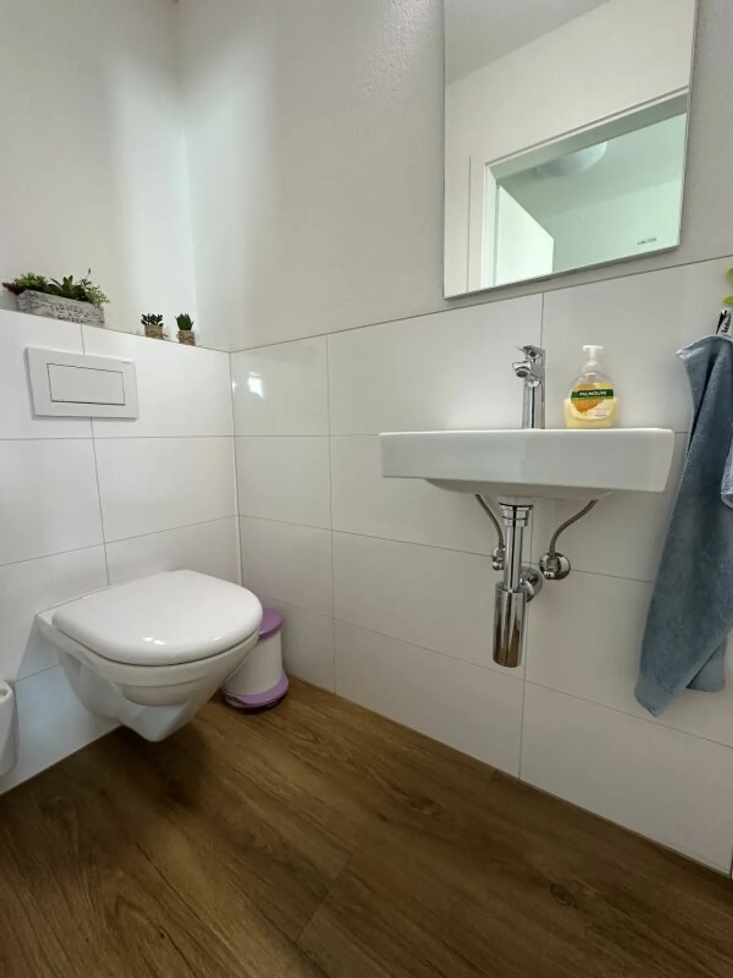 Great office spaces with WC, terrace, garden share, and parking space - Photo 5 of 11