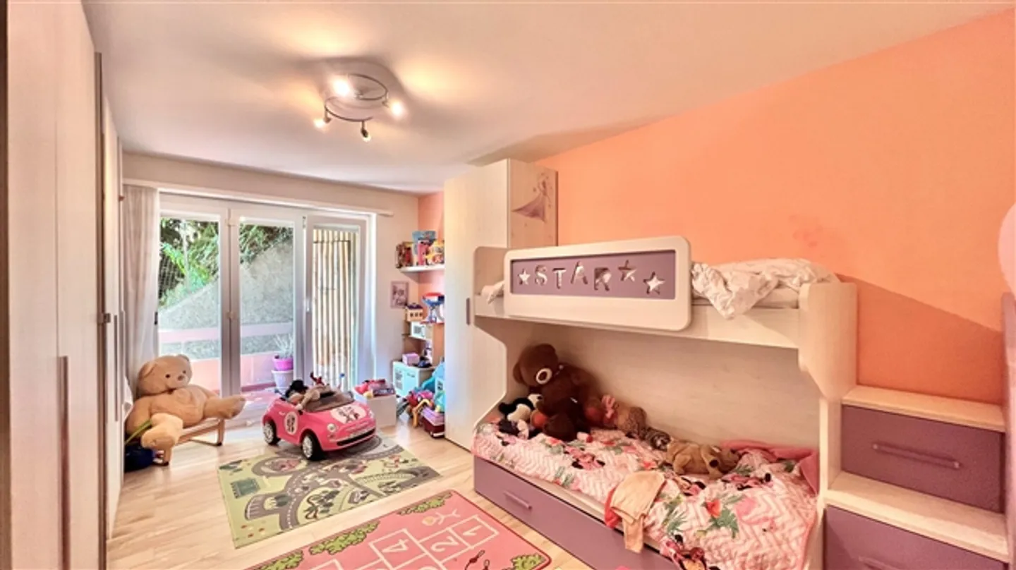 Comfortable 3.5-room apartment for sale in Savosa, Switzerland - Photo 5 of 10