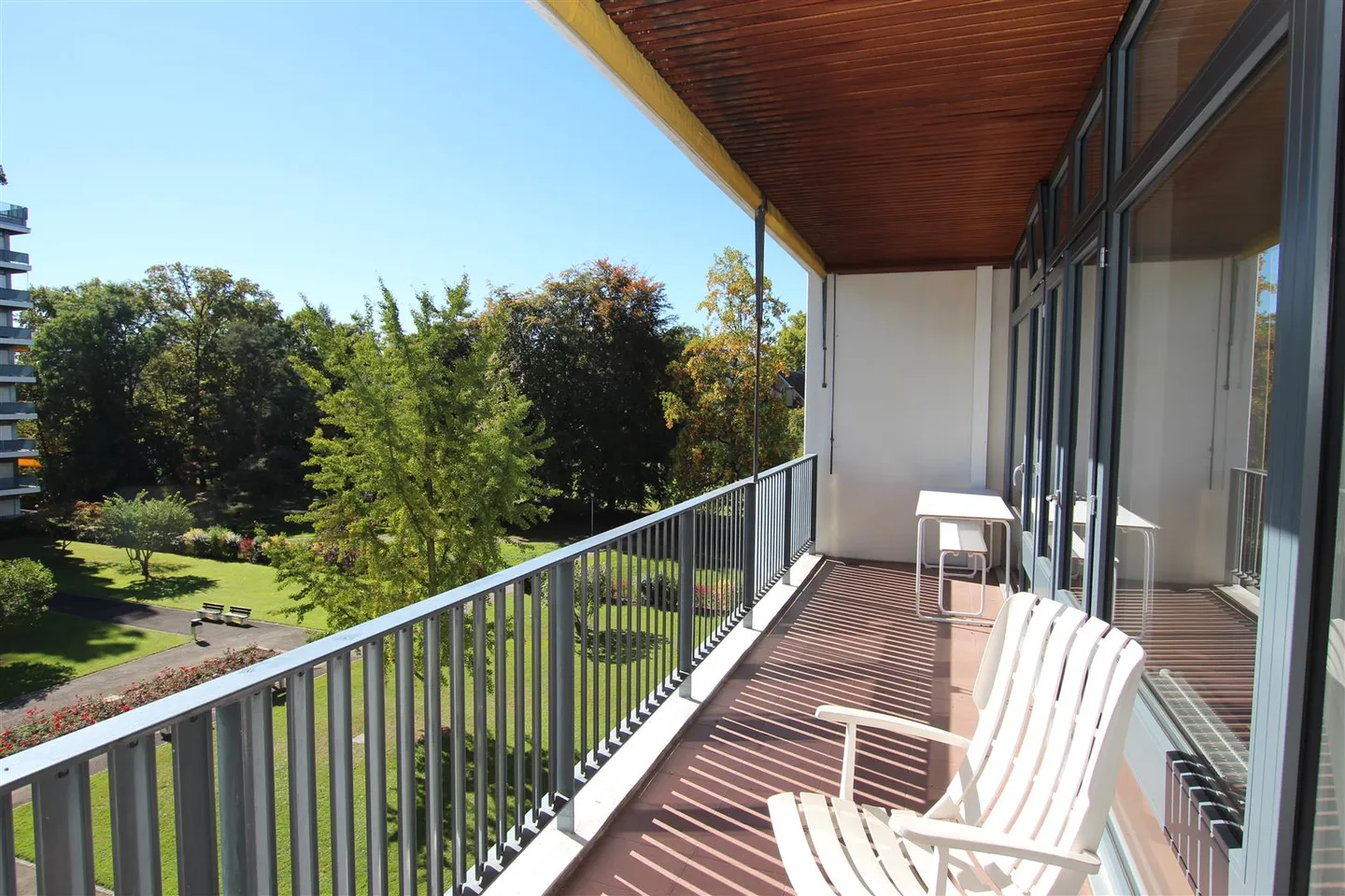 Charming Apartment with Terrace - Photo 2 of 7