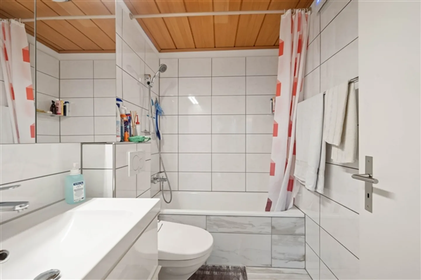 Appartement 3.5 pièces avec balcon et garage à vendre à Birsfelden - Photo 4 sur 13