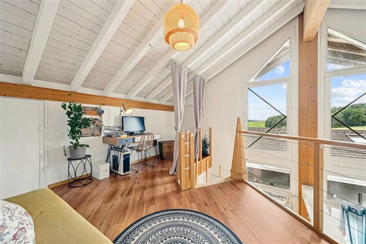 Light and space for this 4.5-room maisonette with terrace in Villaz-St-Pierre (Fuyens) - Photo 11 of 13