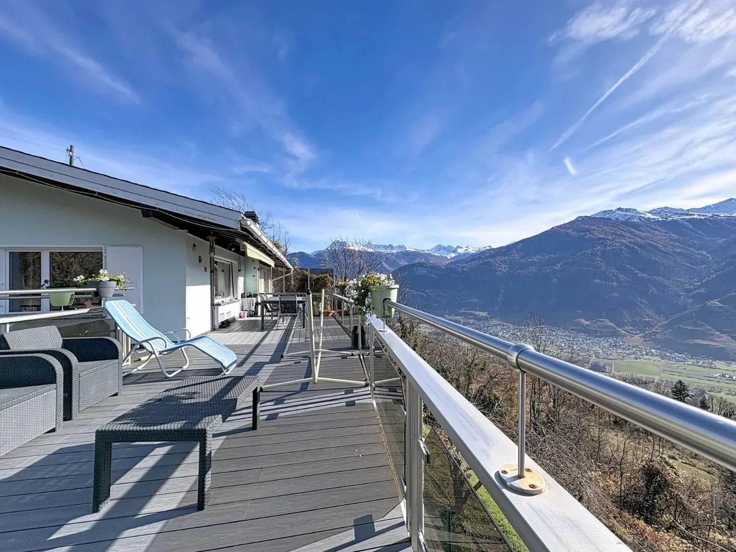 Villa spaziosa, vista panoramica e jacuzzi - Foto 5 di 13