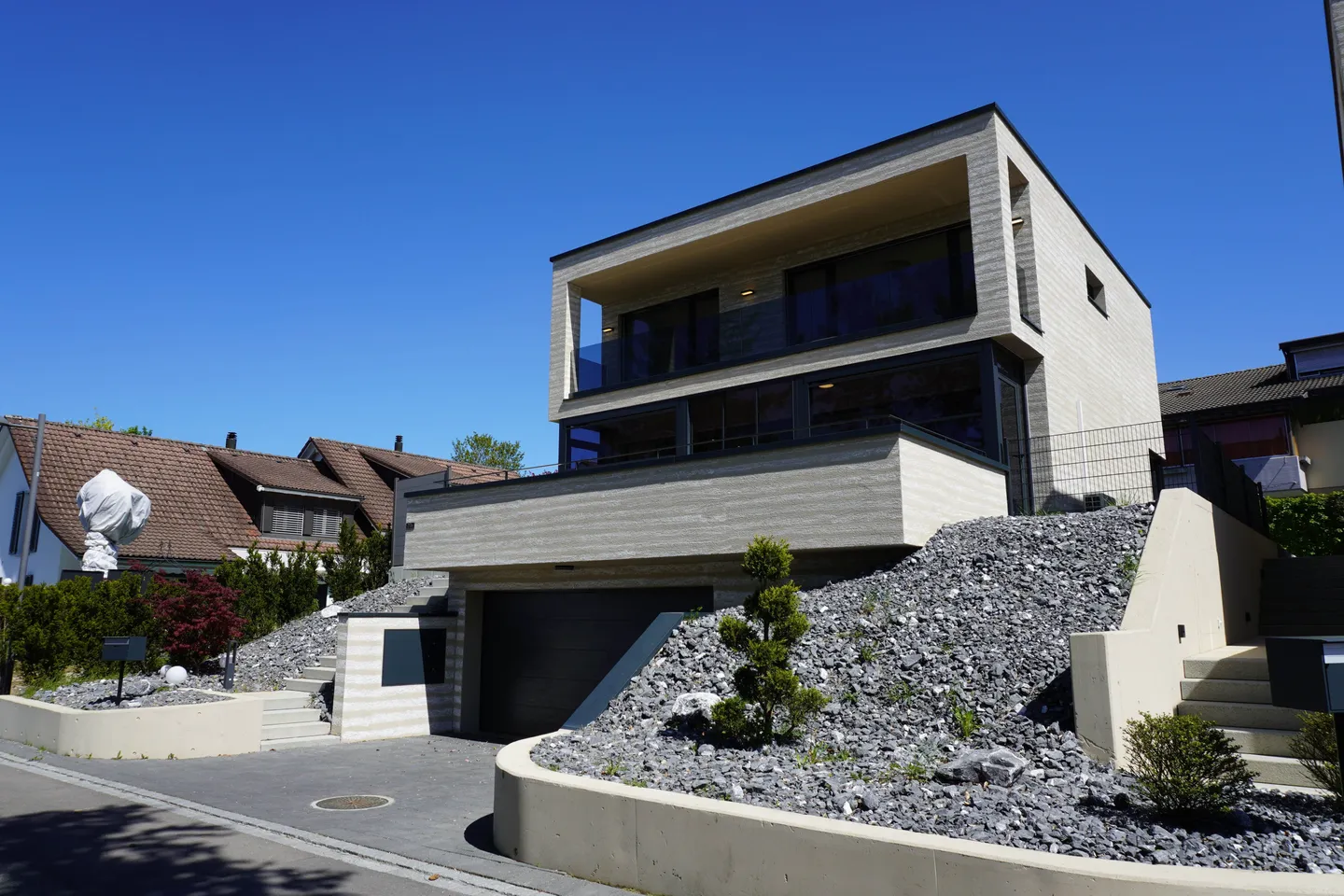 Modernes Familienhaus in Rudolfstetten - Foto 1 von 11