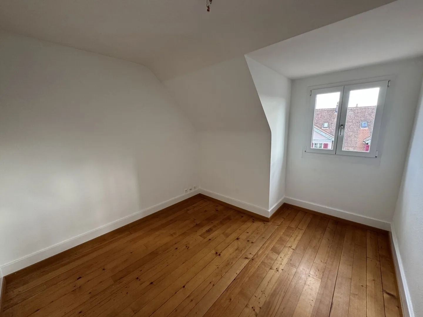 Mansardenzimmer in der Länggasse - Foto 1 von 2