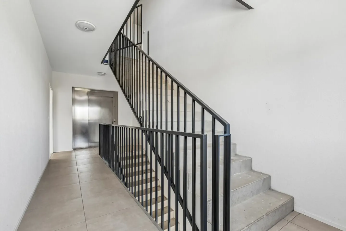Propriété résidentielle et commerciale moderne avec un concept d'utilisation polyvalent - Photo 11 sur 17