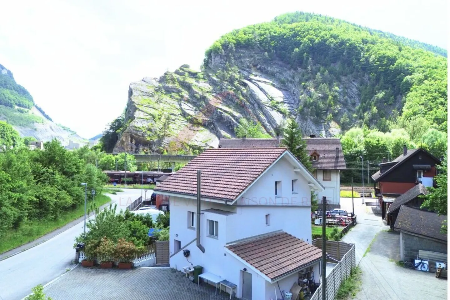 Casa unifamiliare - Foto 1 di 22