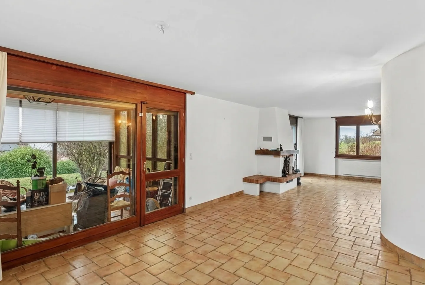 Rare villa individuelle avec studio indépendant &amp; vaste jardin - Photo 6 sur 17