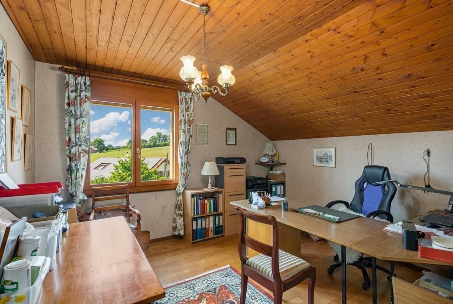 Rare villa individuelle avec studio indépendant &amp; vaste jardin - Photo 13 sur 17