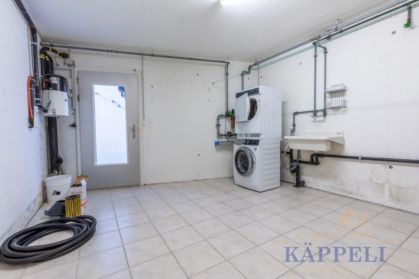 Doppeleinfamilienhaushälfte mit Aussicht in Uebeschi - Foto 15 von 22