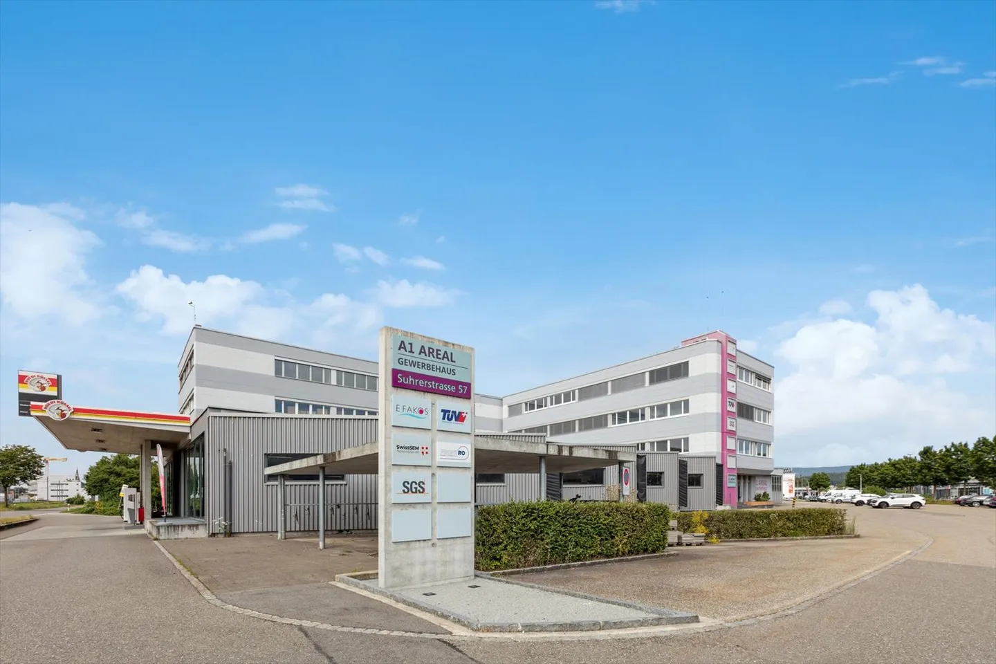Espace de bureau attrayant dans un emplacement central à Oberentfelden - Photo 1 sur 3