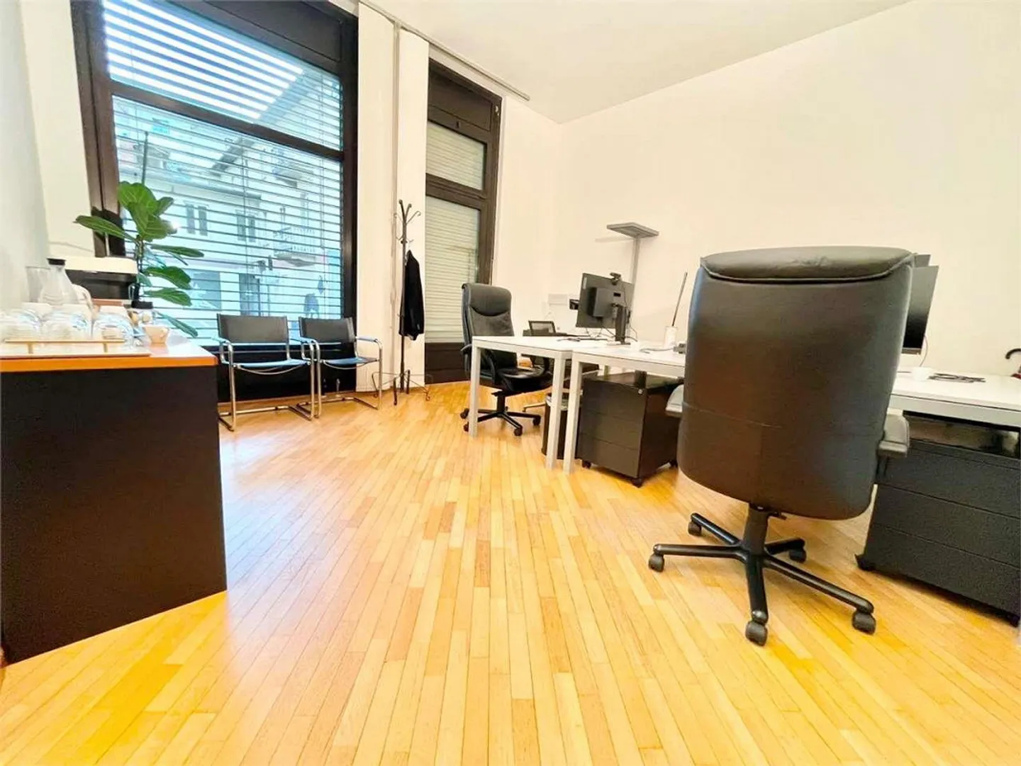 Uffici Comunicanti a Lugano - Foto 3 di 3