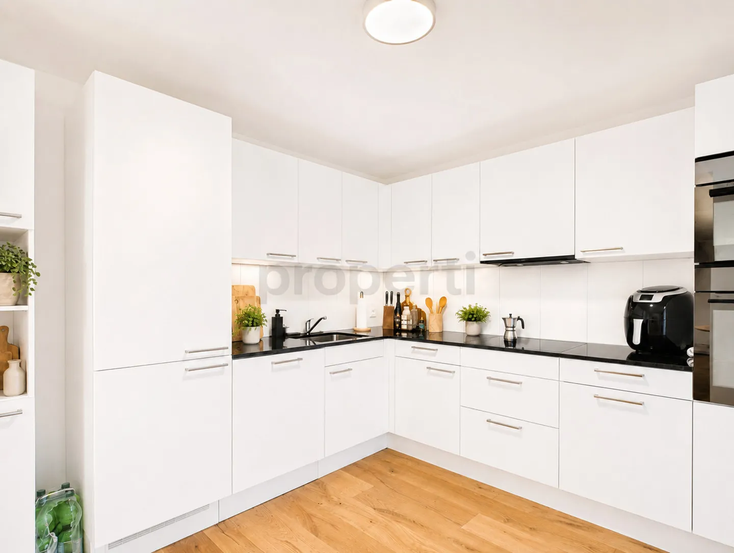 Renovierte 3.5-Zimmer-Wohnung mit privatem Gartensitzplatz und mode... - Foto 5 di 11