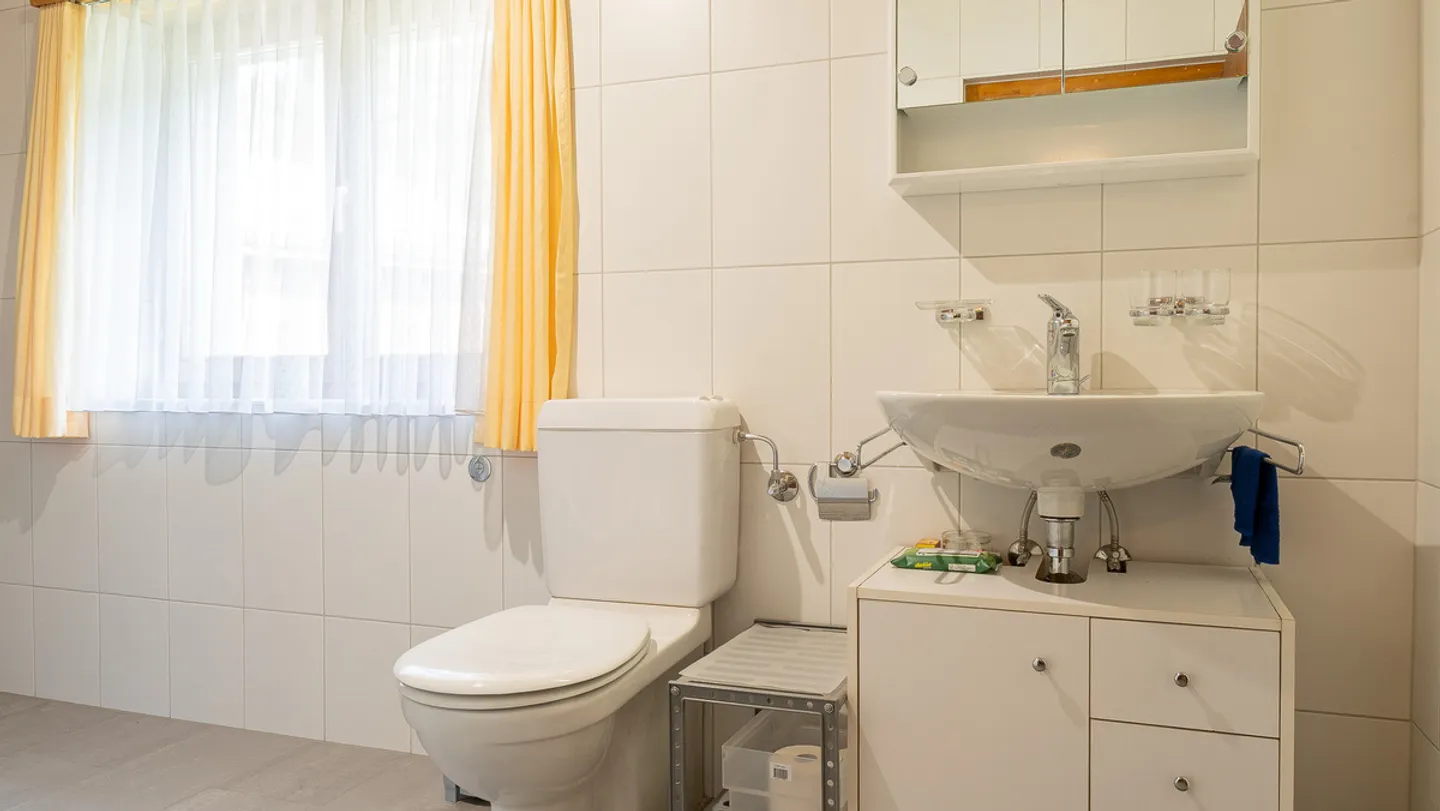 Appartement confortable de 5 pièces avec vue spectaculaire - Photo 11 sur 13