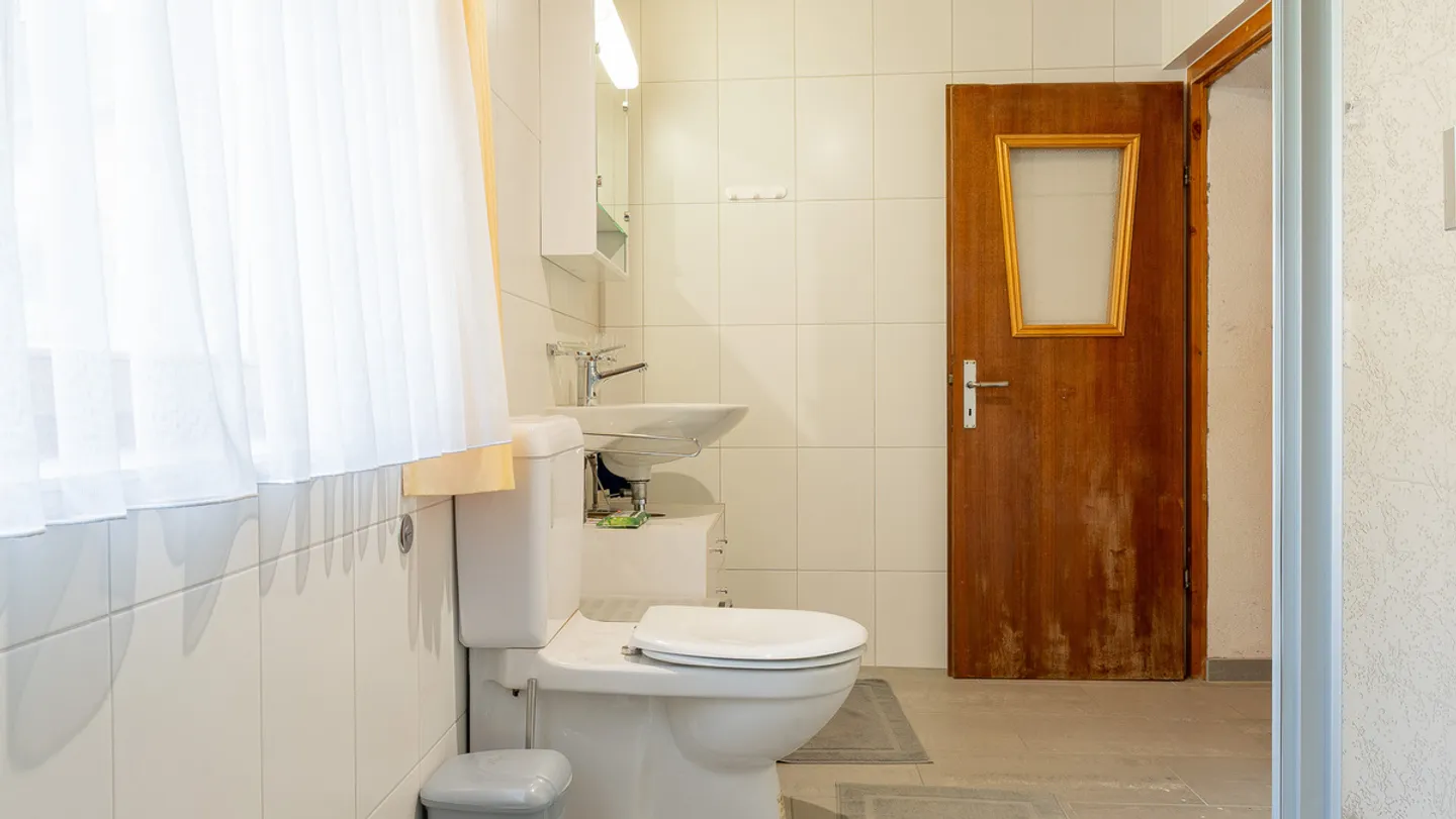 Appartement confortable de 5 pièces avec vue spectaculaire - Photo 10 sur 13