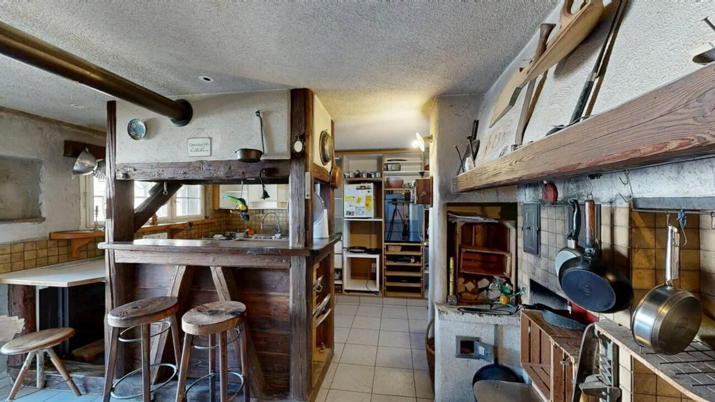 Casa Unica con Officina - Foto 10 di 31