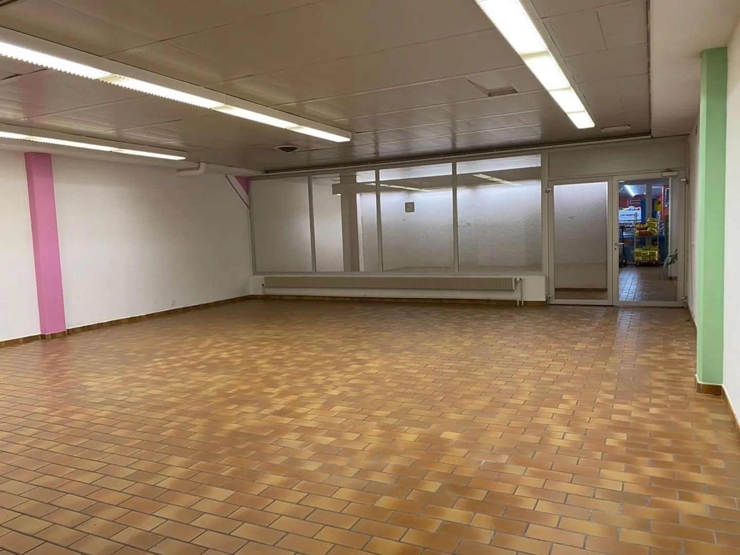 Ideal im Einkaufszentrum gelegen - Foto 4 von 8