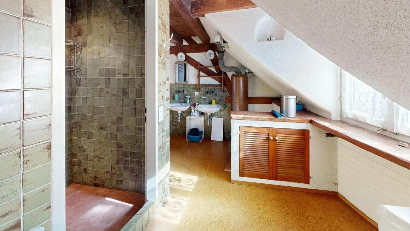Casa Unica con Officina - Foto 20 di 31