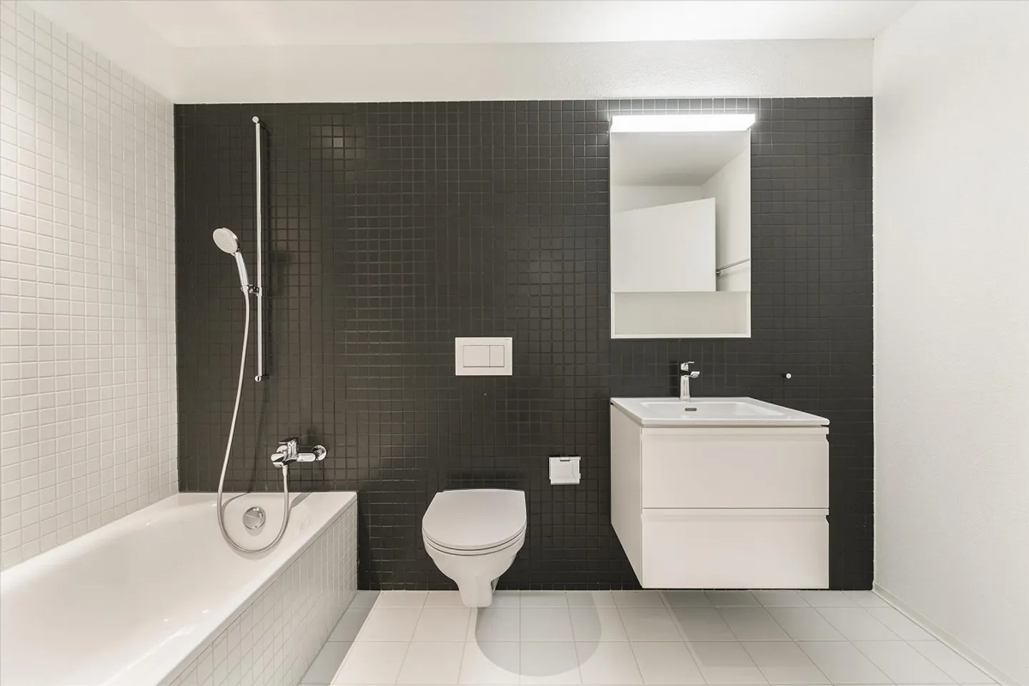 Living in Matteo - Modern and Spacious Apartment - Photo 2 of 4