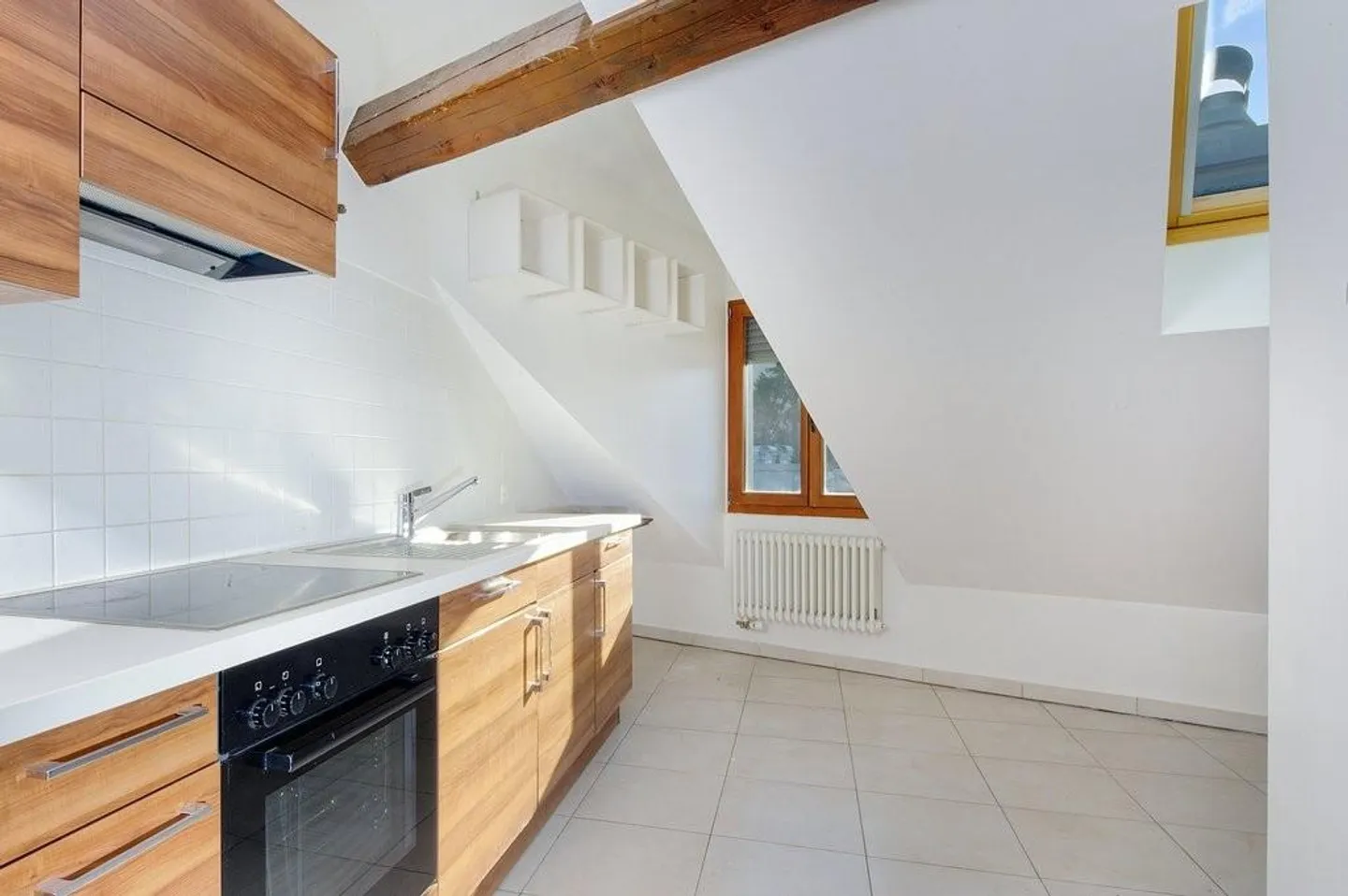 Rent without deposit - Bright apartment in the city center - Photo 2 of 7