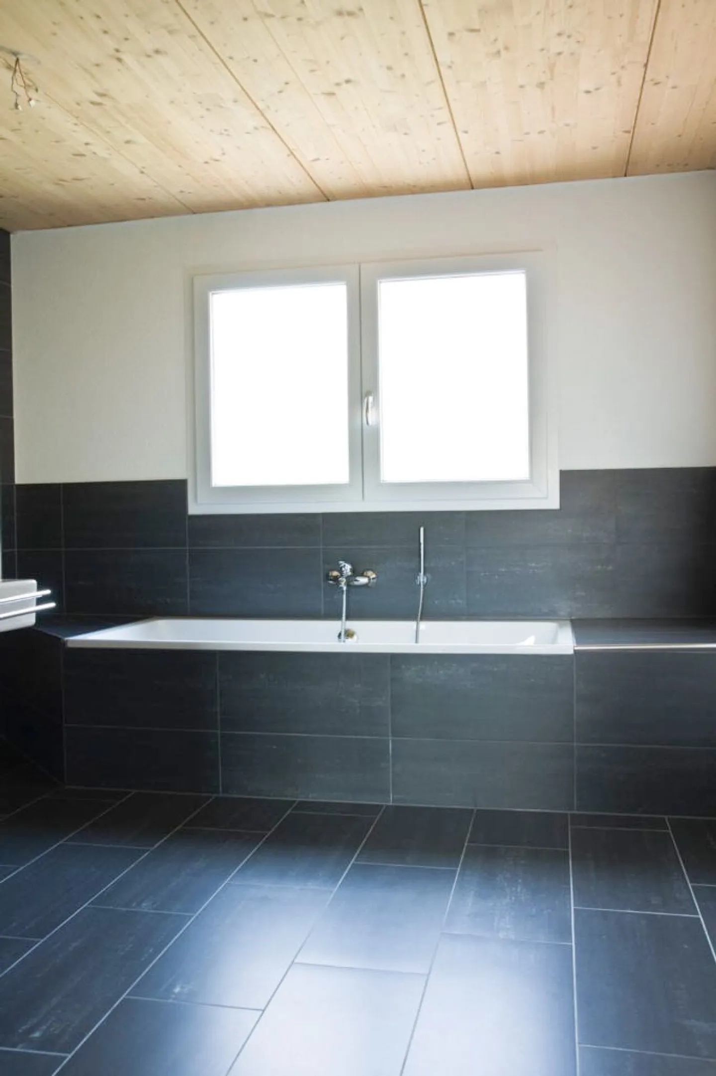 Appartement en duplex de 4,5 pièces incluant une place de parking - Photo 6 sur 12