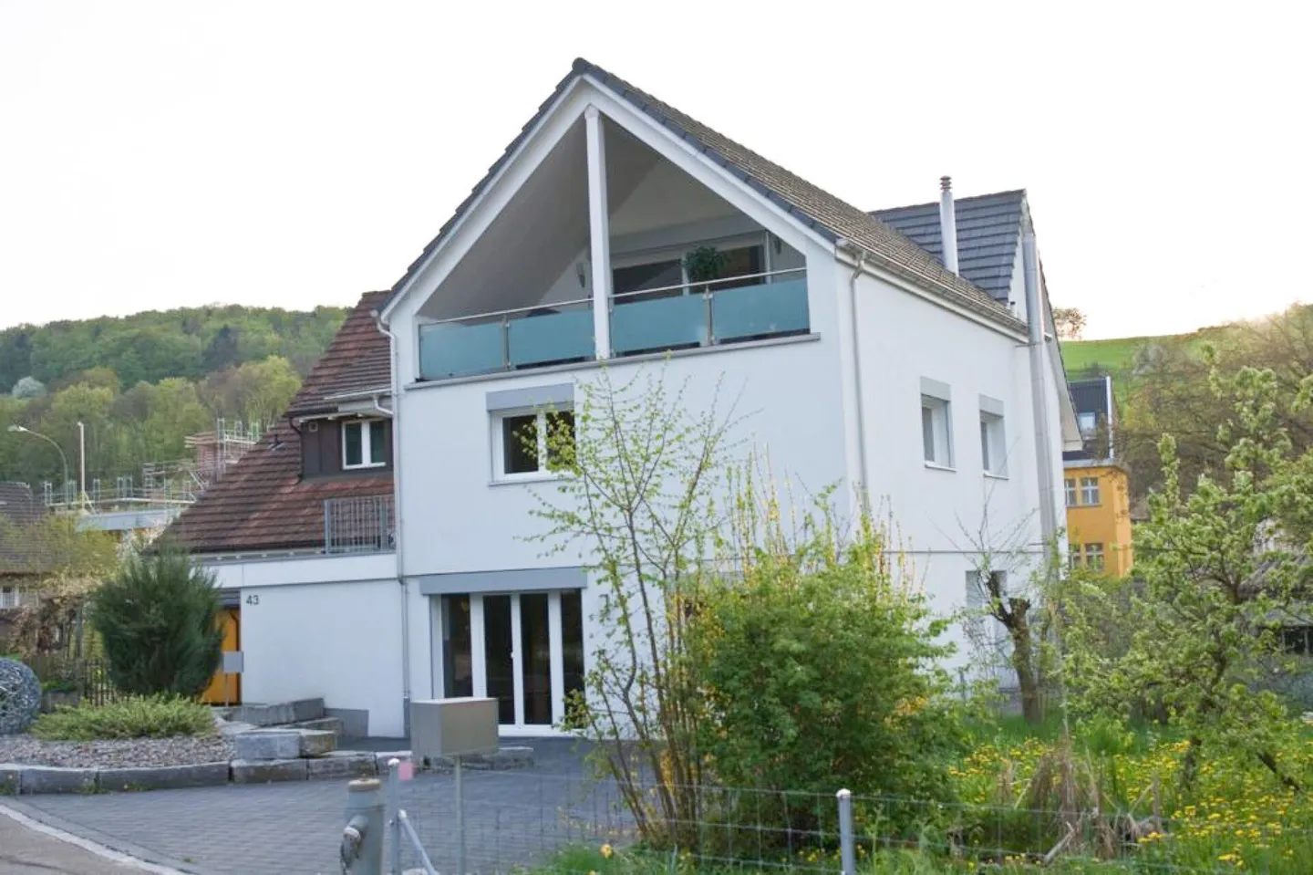 Appartement en duplex de 4,5 pièces incluant une place de parking - Photo 12 sur 12