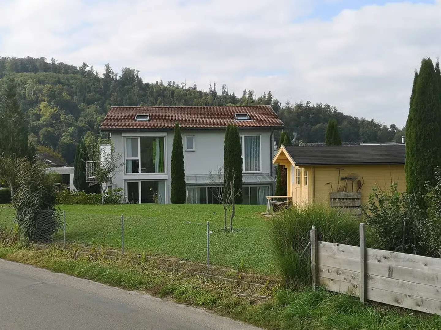 Preissenkung: Haus mit zwei vermieteten Wohnungen und einer Wohnung für den Eigentümer - Foto 5 von 13