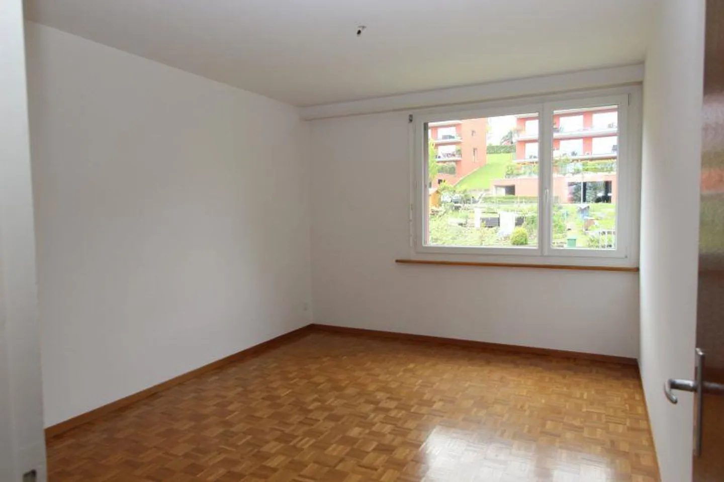 Limité : Appartement ensoleillé avec vue - Photo 6 sur 7