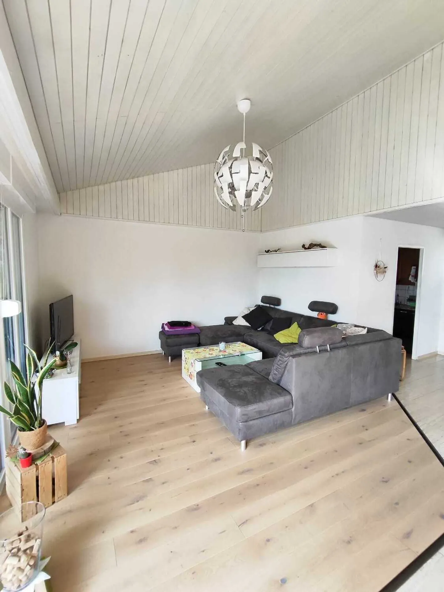 Charming Family Home in Obergösgen - Photo 1 of 10